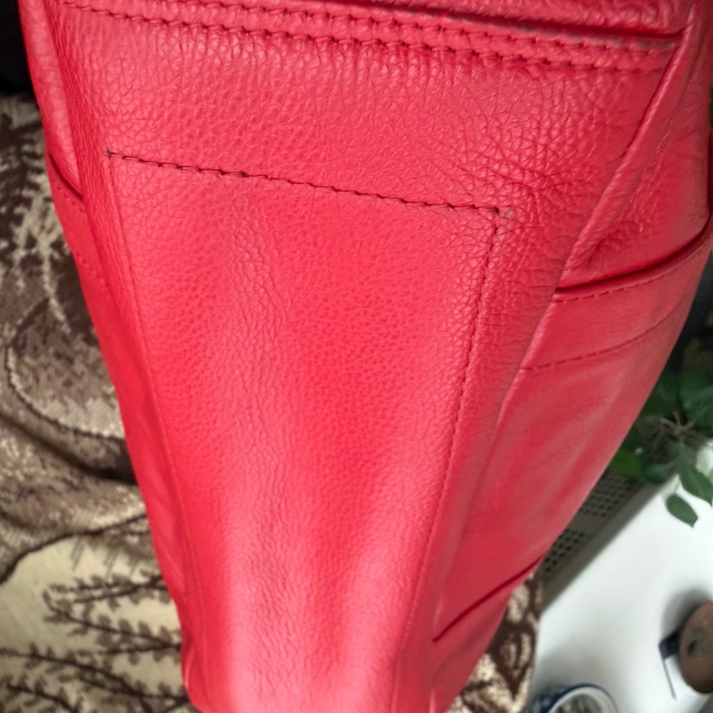 Chic Red Leather Lederer De Paris Tote Bag with free shipping! - Picture 5 of 7